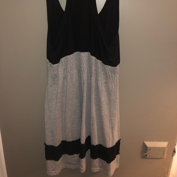 Dress - Picture 5 of 5